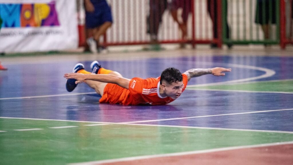 Omã vence IEC na série ouro.